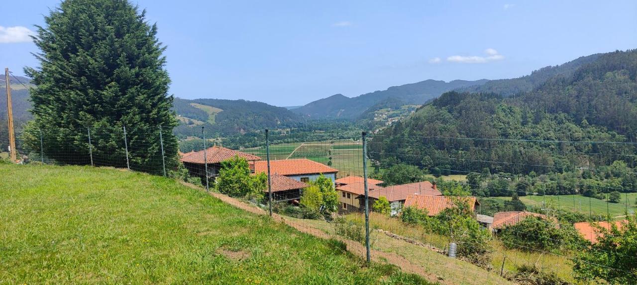 La Casita De Titi Villa Pravia Ngoại thất bức ảnh