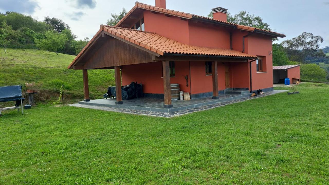 La Casita De Titi Villa Pravia Ngoại thất bức ảnh